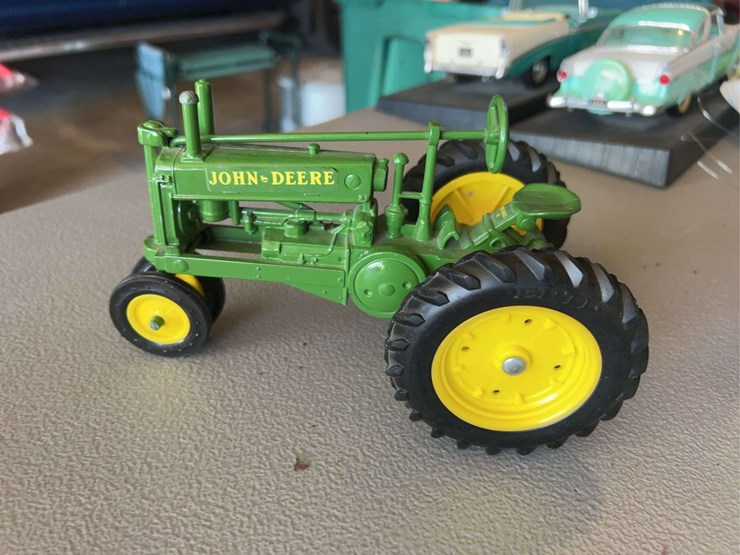 john-deere-model-a-image-2