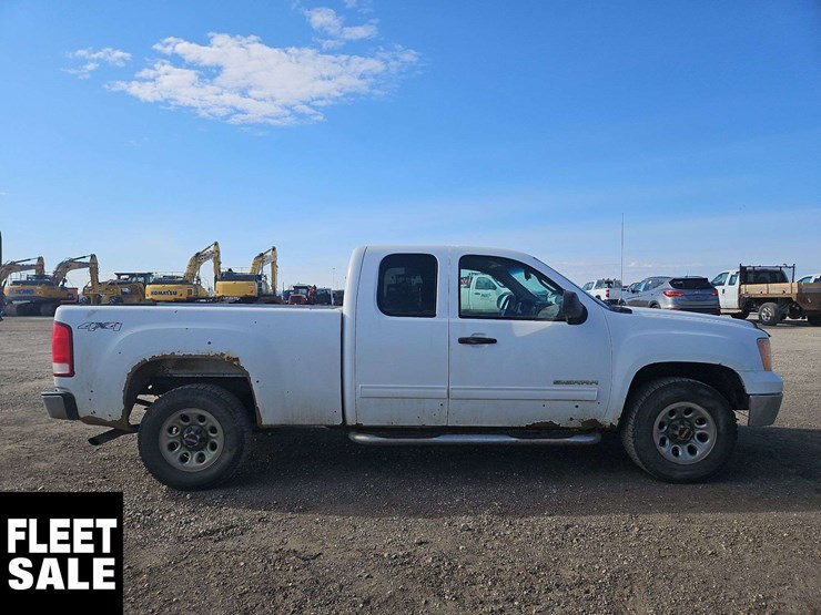 2011-gmc-sierra-1500-image-10
