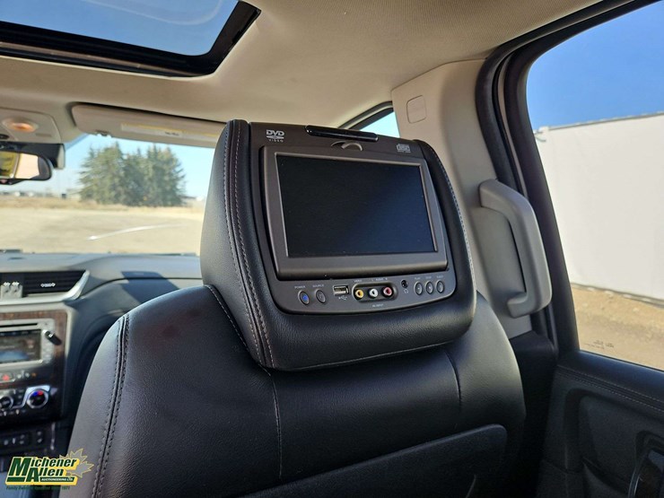 2017-chevrolet-traverse-image-31