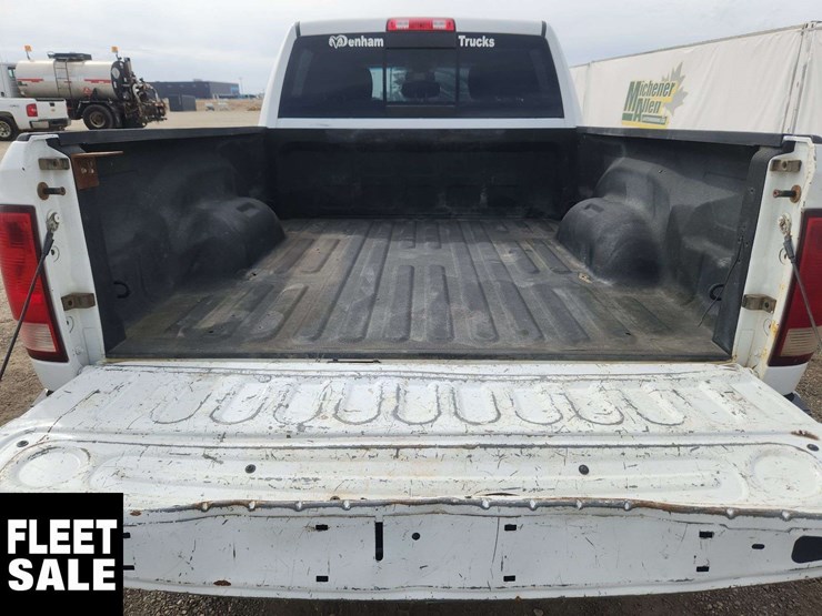 2013-dodge-2500-image-11