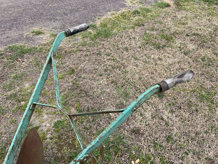 massey-harris-two-bottom-plow-image-10