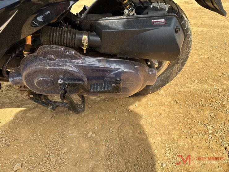 2025-express-gator-50-s3-scooter-image-4
