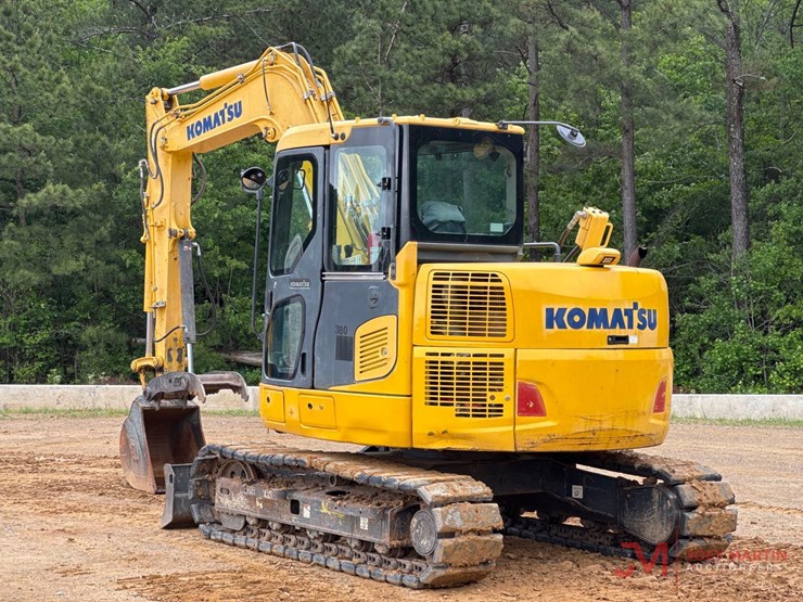 2015-komatsu-pc88mr-10-mini-excavator-image-1