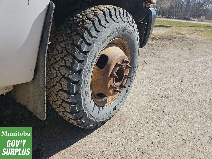 2015-ford-f350-image-16