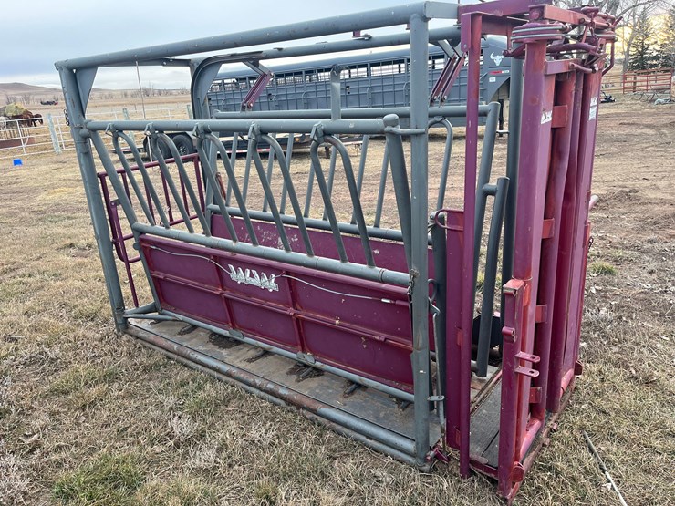 ww-beefmaster-chute-image-1