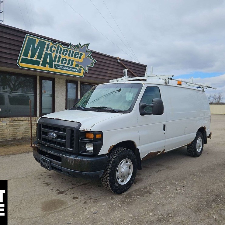 2011 FORD CARGO