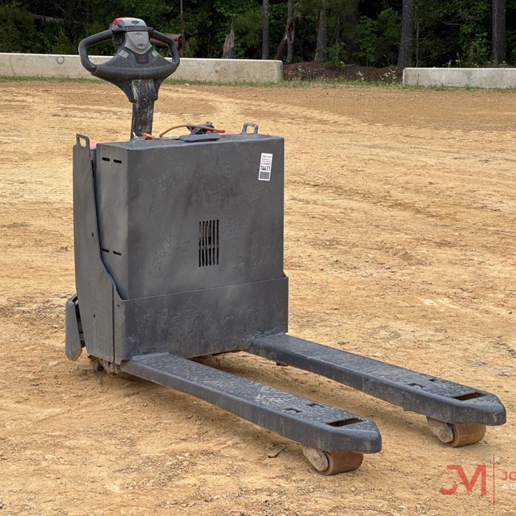 ELECTRIC PALLET JACK