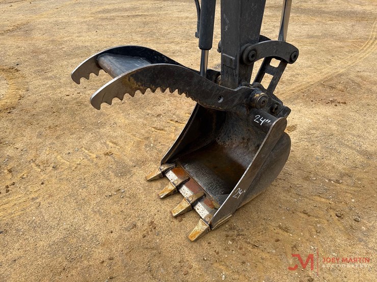 2024-john-deere-50p-mini-excavator-image-9