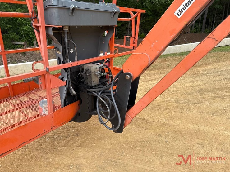 2016-jlg-1250ajp-image-17