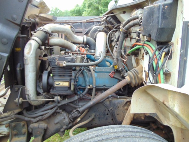 1996-international-4700-image-11