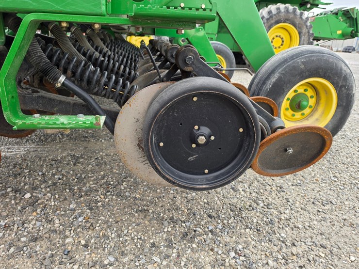 2007-john-deere-1590-image-8