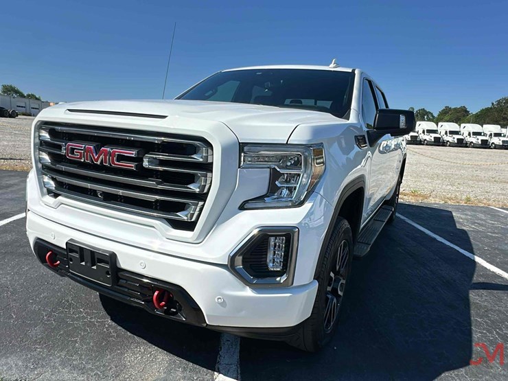 2020-gmc-sierra-at4-pickup-truck-image-3