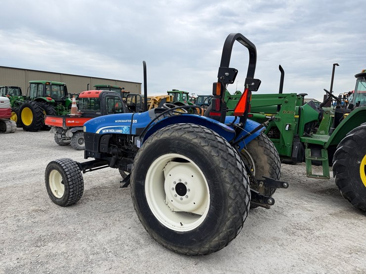 2014-new-holland-workmaster-65-image-13