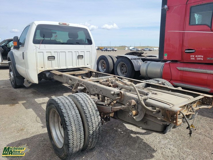 2012-ford-f450-image-9
