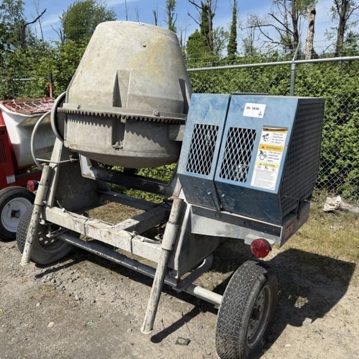 Stone E676 Towable Cement Mixer