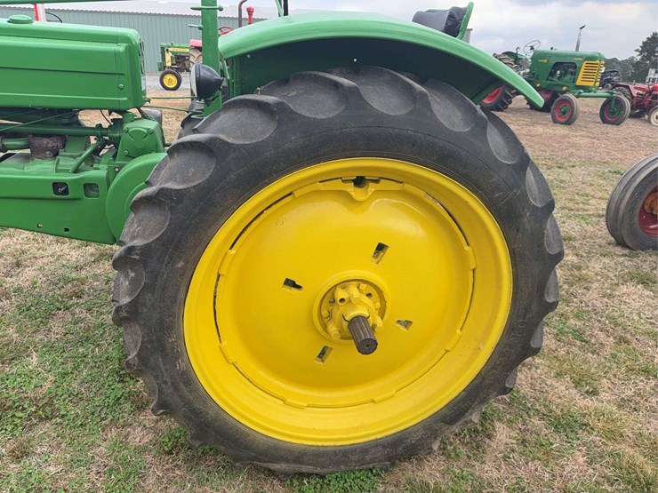 john-deere-b-image-13