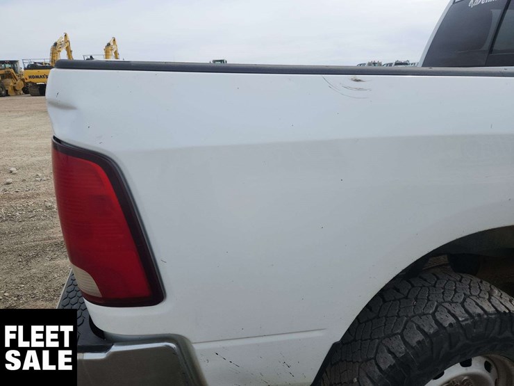 2013-dodge-2500-image-39