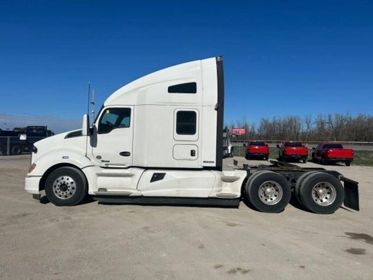 2020-kenworth-t680-image-7