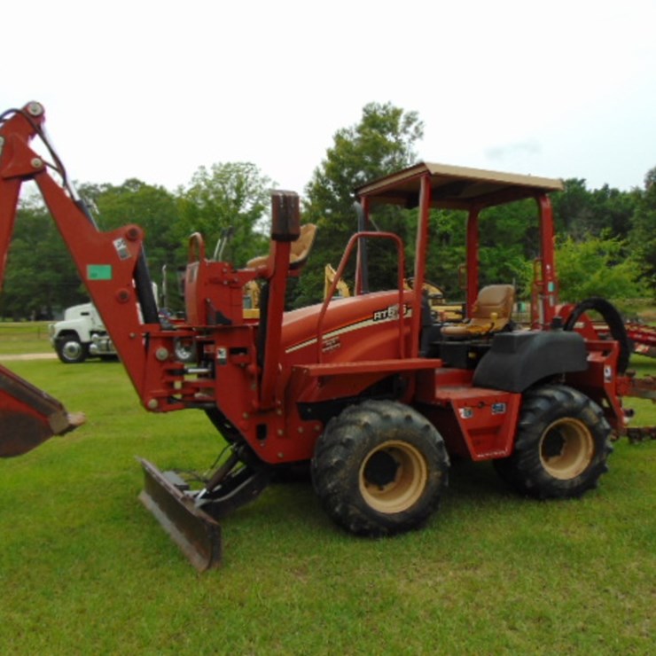 DITCH WITCH RT55
