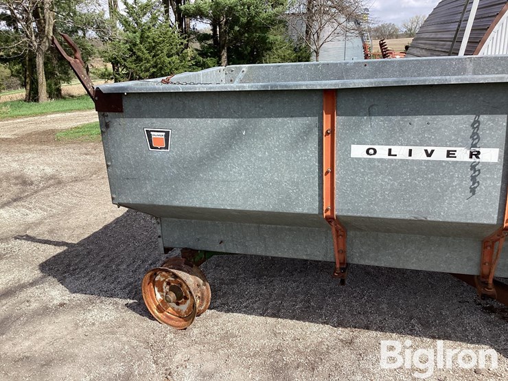 oliver-feed-wagon-w/-running-gear-image-15