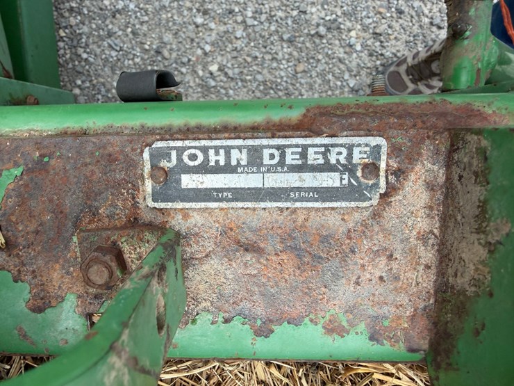 john-deere-347-image-7