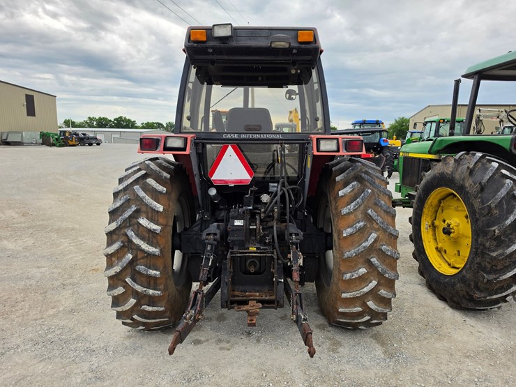 1992-case-ih-5120-image-17