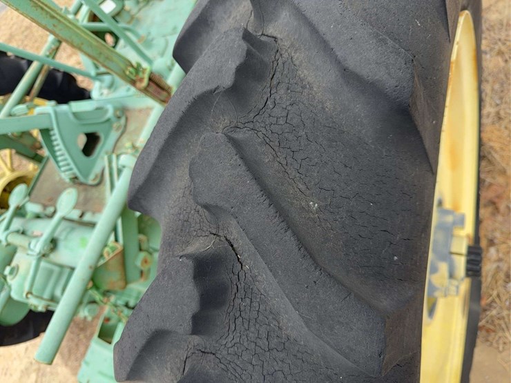 john-deere-a-image-14