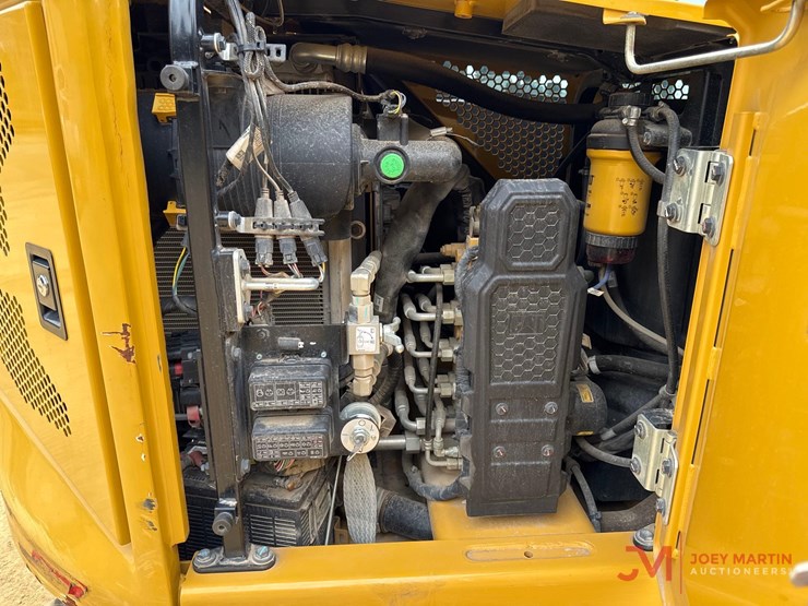 2023-caterpillar-306-cr-image-7