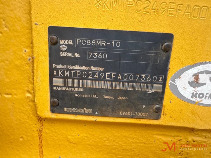 2015-komatsu-pc88mr-10-mini-excavator-image-20