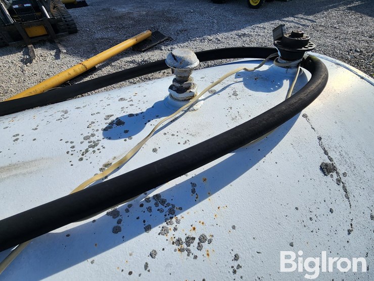 gasboy-1,000-gal-fuel-tank-w/-pump-image-12