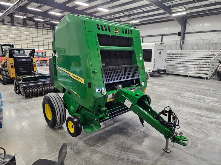 2023-john-deere-451m-image-16