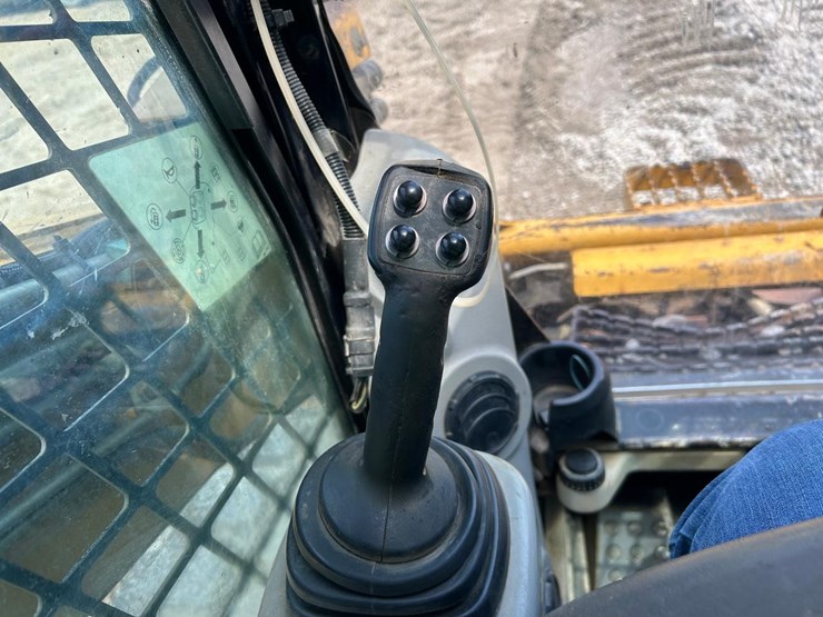 caterpillar-299c-image-24