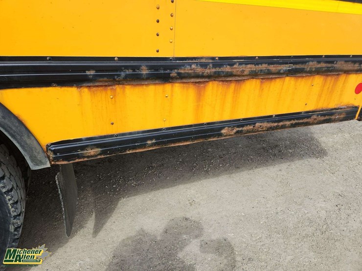 2011-ic-bus-ce-image-58