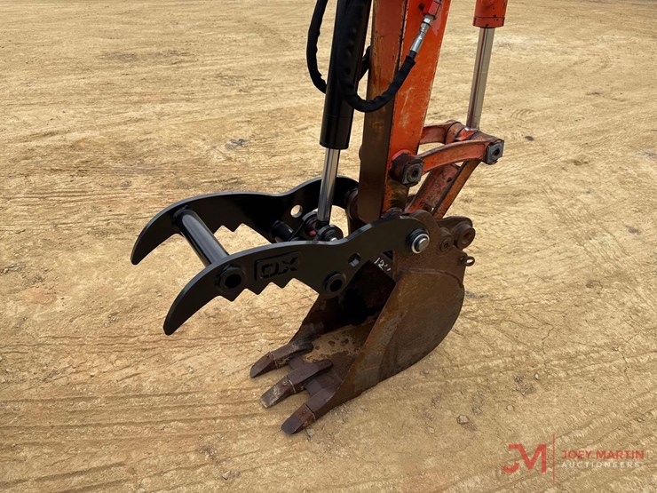 2008-kubota-u35-image-6