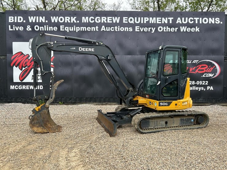2020-deere-50g-image-1