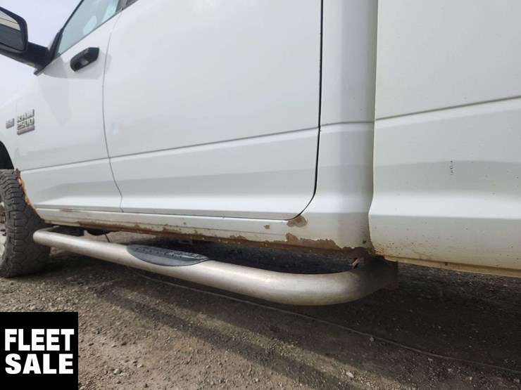 2013-dodge-2500-image-44