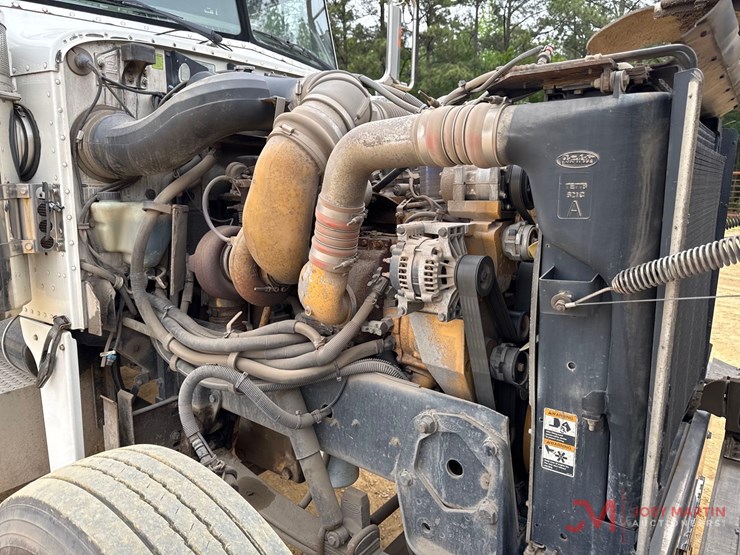 2007-caterpillar-10-image-15