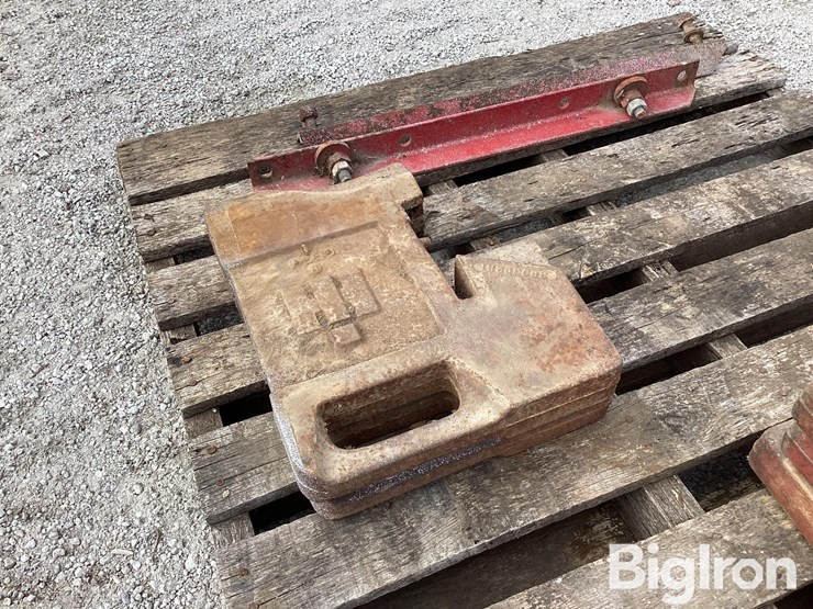 international-front-tractor-weights-image-18