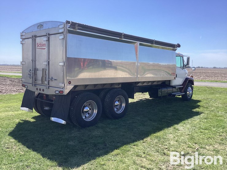 2003-freightliner-fl80-image-5