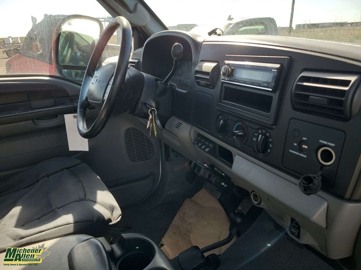 2006-ford-f450-image-31