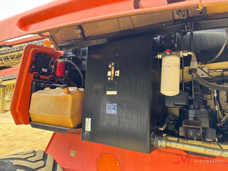 2015-jlg-1250ajp-image-9