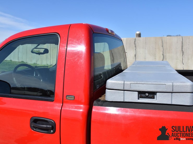 2004-chevrolet-silverado-1500-image-15