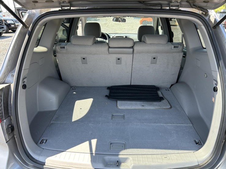 hyundai-santa-fe-image-13