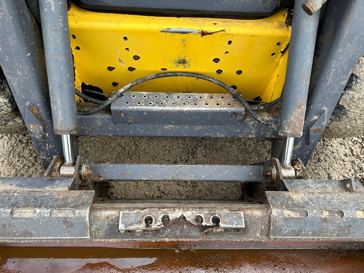 new-holland-ls170-image-10