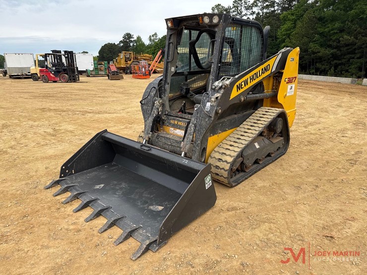 2023-new-holland-c327-image-3