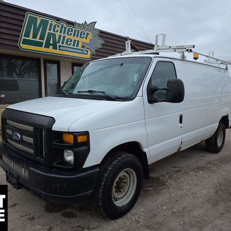 2011 FORD CARGO