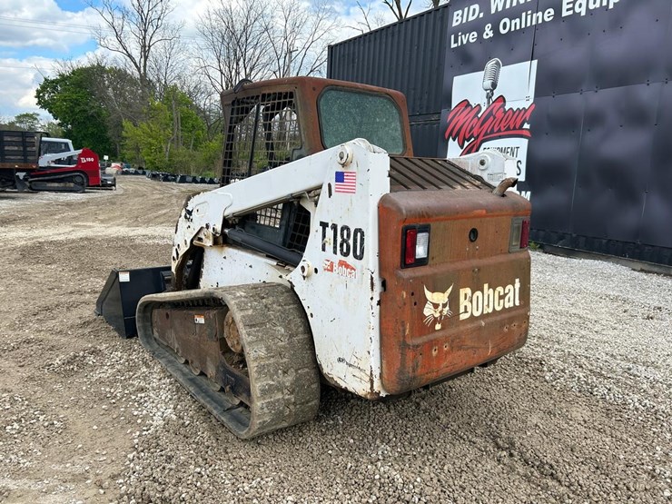 bobcat-t180-image-2