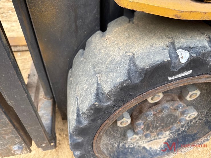 caterpillar-ec30n-image-6