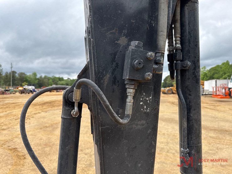 2024-john-deere-50p-mini-excavator-image-10
