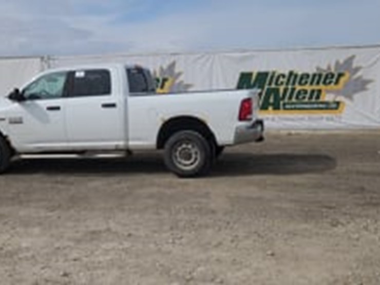 2013-dodge-2500-image-5